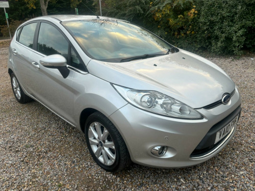 Ford Fiesta  1.4 Zetec 5dr