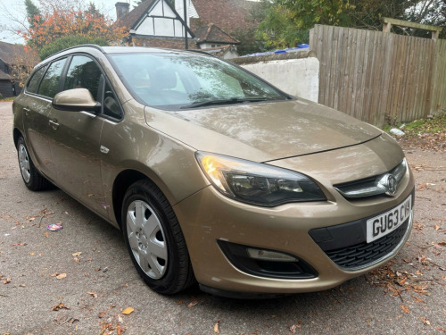 Vauxhall Astra  1.6 16V Exclusiv Sports Tourer Auto Euro 5 5dr