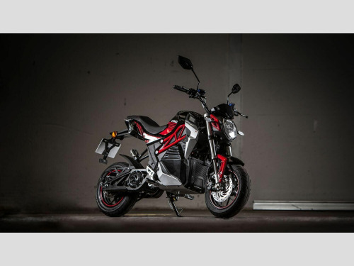 LEXMOTO CYPHER 1500W  Electric and stylish