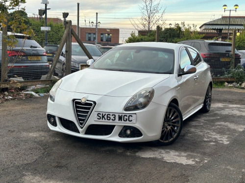 Alfa Romeo Giulietta  1750 TBi Cloverleaf Hatchback 5dr Petrol Manual Eu