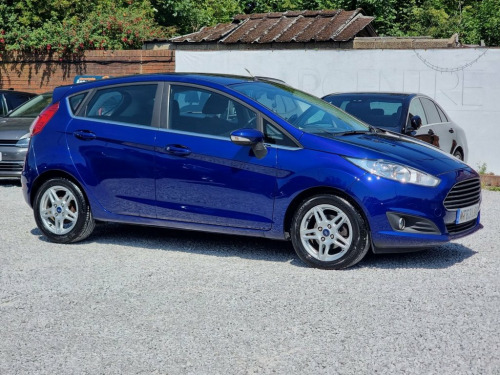 Ford Fiesta  1.0 Zetec Hatchback 5dr Petrol Manual Euro 5 (s/s)