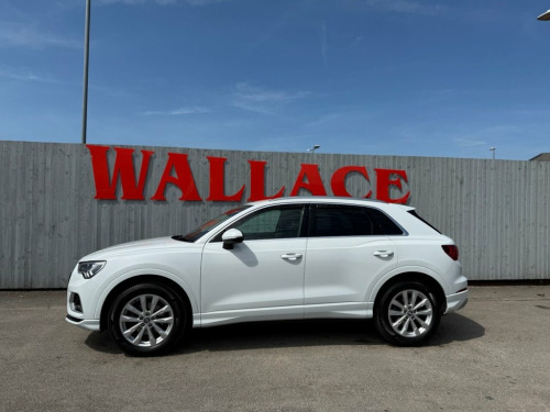 Audi Q3  1.5 TFSI CoD 35 Sport SUV 5dr Petrol Manual Euro 6
