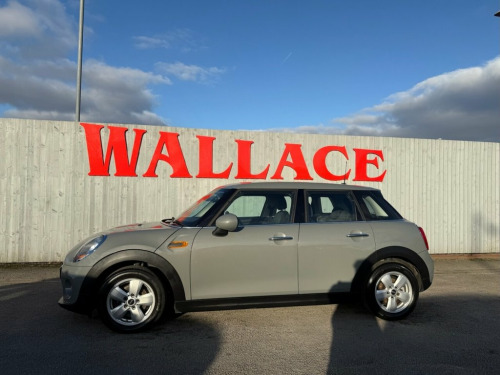 MINI Hatch  1.5 Cooper Hatchback 5dr Petrol Steptronic Euro 6  