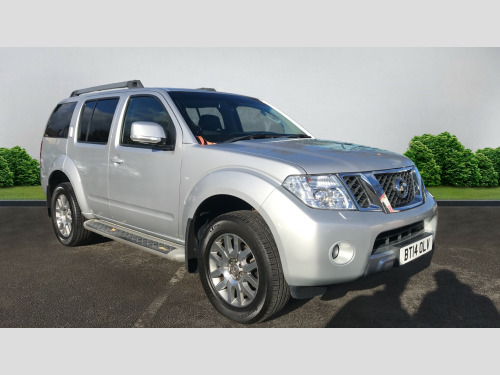 Nissan Pathfinder  2.5 dCi Tekna 5dr Auto