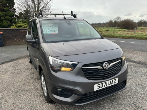 Vauxhall Combo  1.5 Turbo D 2000 Griffin Panel Van 4dr Diesel Manu 