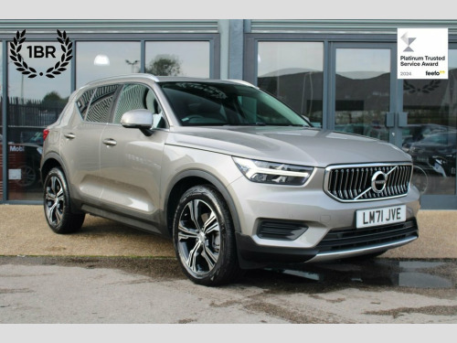 Volvo XC40  2.0 B4 MHEV Inscription SUV 5dr Petrol Hybrid DCT 