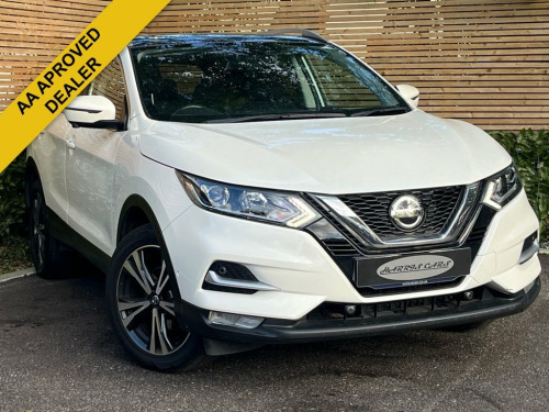 Nissan Qashqai  1.3 DIG-T N-Connecta SUV 5dr Petrol Manual Euro 6 