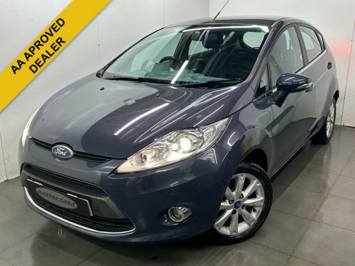 Ford Fiesta  1.25 Zetec Hatchback 5dr Petrol Manual (129 g/km, 