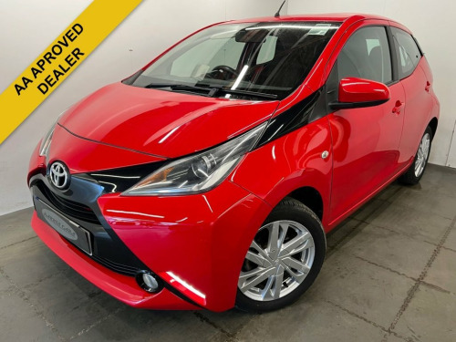 Toyota AYGO  1.0 VVT-i x-pression Hatchback 5dr Petrol x-shift 