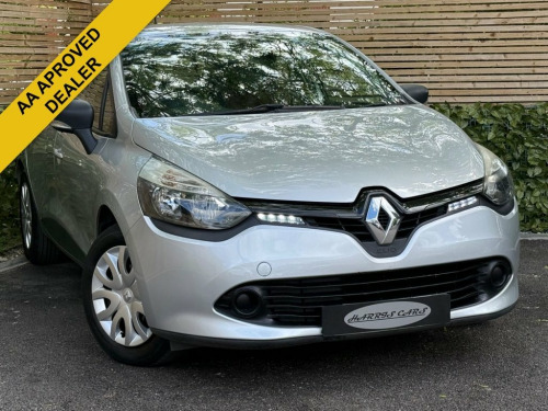 Renault Clio  1.2 16V Expression Hatchback 5dr Petrol Manual Eur