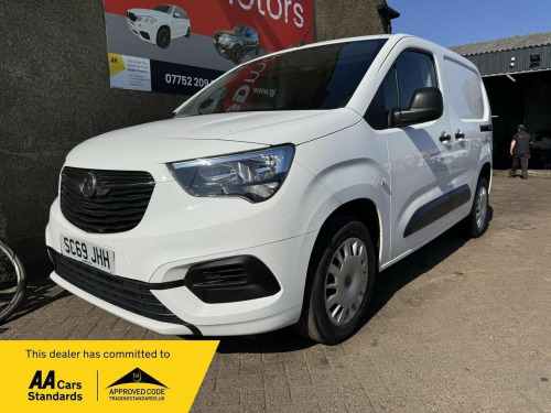 Vauxhall Combo  1.6 Turbo D 2300 Sportive L1 H1 Euro 6 (s/s) 4dr