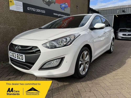 Hyundai i30  1.6 CRDi Premium Tourer Auto Euro 5 5dr