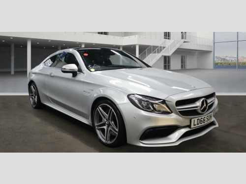 Mercedes-Benz C-Class  4.0 C63 V8 BiTurbo AMG