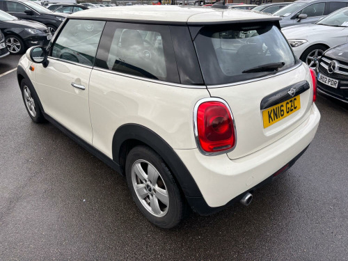 MINI Hatch  1.5 Cooper 3-Door Hatch