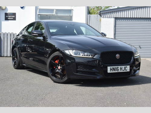 Jaguar XE  2.0 R-SPORT 4d 178 BHP Heated Seats, Reversing Cam