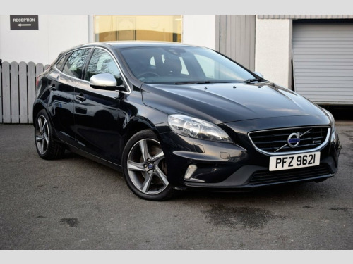 Volvo V40  2.0 D3 R-Design Nav Hatchback 5dr Diesel Geartroni