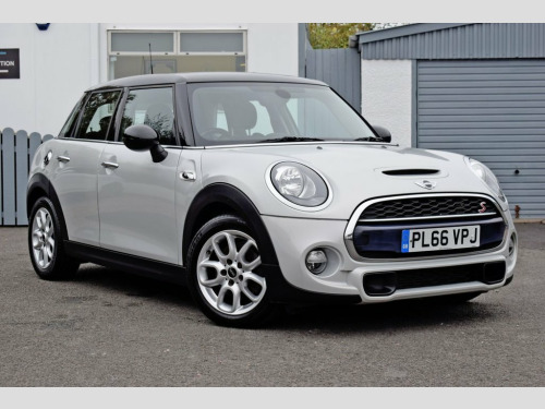 MINI Hatch  2.0 Cooper SD Hatchback 5dr Diesel Manual Euro 6 (