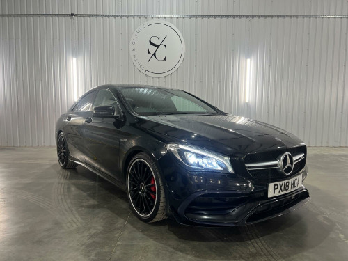 Mercedes-Benz CLA 2.0 CLA45 AMG