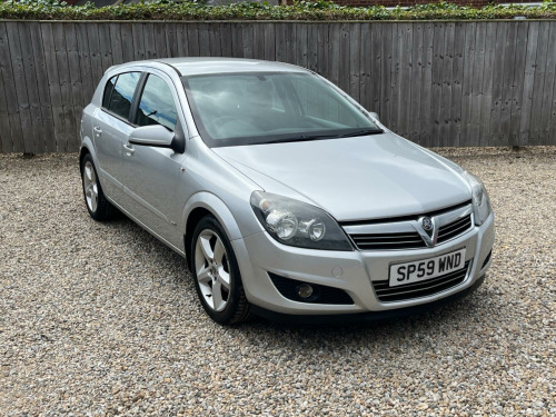 Vauxhall Astra 1.8 i 16v SRi