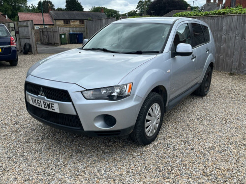 Mitsubishi Outlander  2.2 DI-D GX1