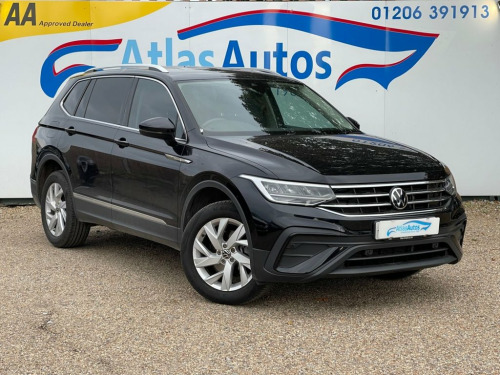 Volkswagen Tiguan  1.5 LIFE TSI DSG 5d 148 BHP