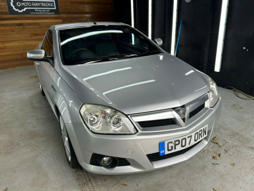 Vauxhall Tigra  1.8i 16V Exclusiv 2dr