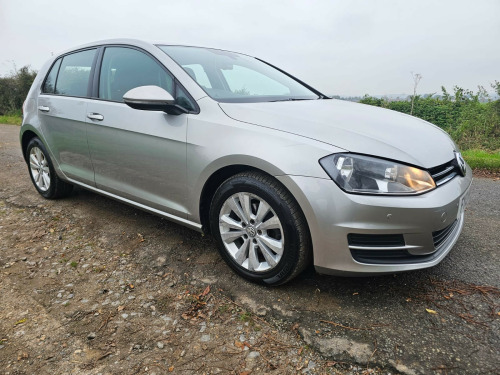 Volkswagen Golf  1.6 TDI 105 SE 5dr DSG