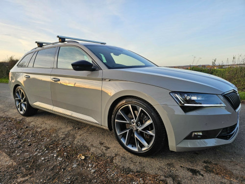 Skoda Superb  2.0 TSI 280 Sport Line 4X4 5dr DSG