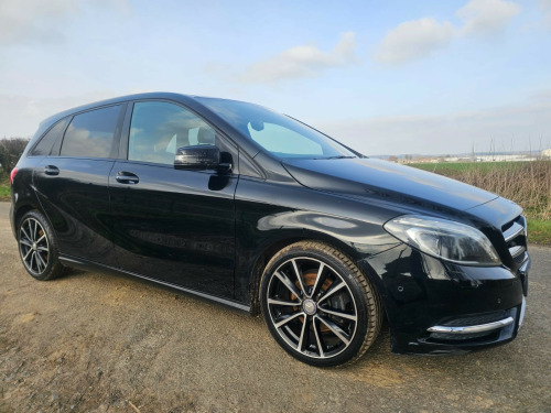 Mercedes-Benz B-Class B180 B180 BlueEFFICIENCY Sport 5dr