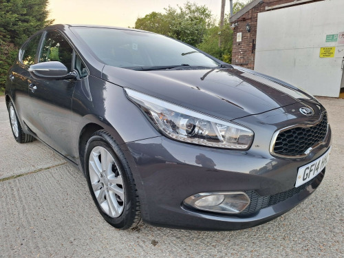 Kia ceed 1.6 CRDi 2 5dr Auto