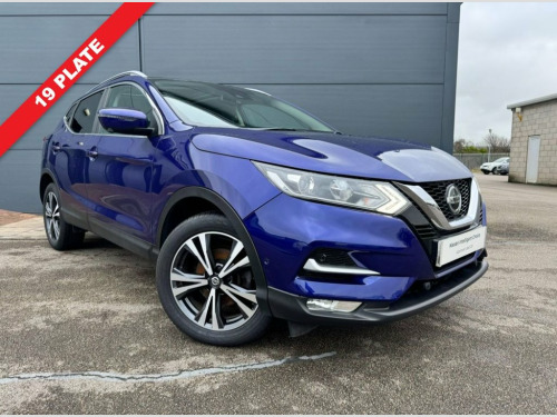 Nissan Qashqai  1.3 DIG-T N-Connecta GLASS ROOF PACK SUV 5dr Petro