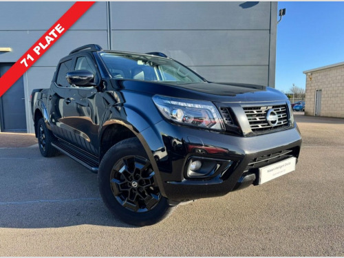 Nissan Navara  2.3 dCi N-Guard Pickup Double Cab 4dr Diesel Auto 