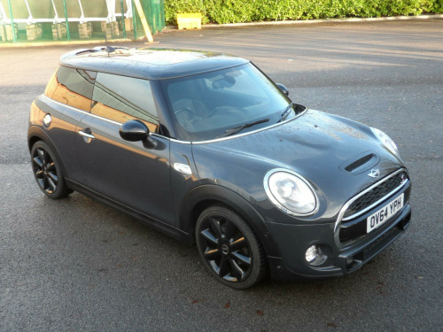 MINI Hatch  2.0 Cooper S Euro 6 (s/s) 3dr 