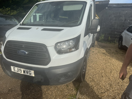 Ford Transit  2.0 TDCi 130ps Chassis Cab