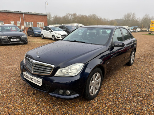 Mercedes-Benz C-Class C180 1.8 C180 BlueEfficiency SE Saloon 4dr Petrol G-Tronic+ Euro 5 (s/s) (156 ps 