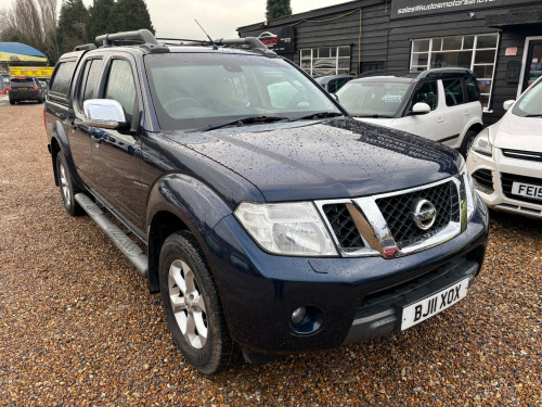 Nissan Navara  2.5 dCi Tekna Pickup Double Cab 4dr Diesel Manual 4WD Euro 4 (190 ps) 