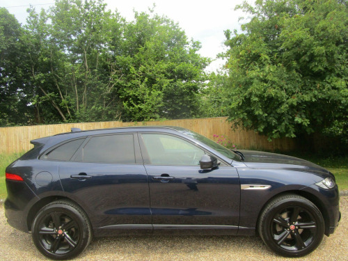 Jaguar F-PACE  2.0 D240 R-Sport Auto AWD Euro 6 (s/s) 5dr
