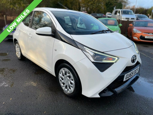 Toyota AYGO  1.0 VVT-i x-play Hatchback 5dr Petrol Manual Euro  
