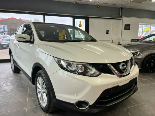 Nissan Qashqai  1.5 dCi Acenta+ 2WD Euro 5 (s/s) 5dr