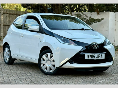 Toyota AYGO  1.0 VVT-i x-play Euro 5 5dr Euro 5