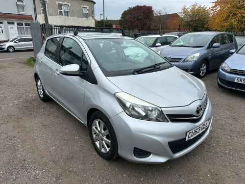 Toyota Yaris  1.33 Dual VVT-i TR Hatchback 5dr Petrol Manual Euro 5 (101 ps)