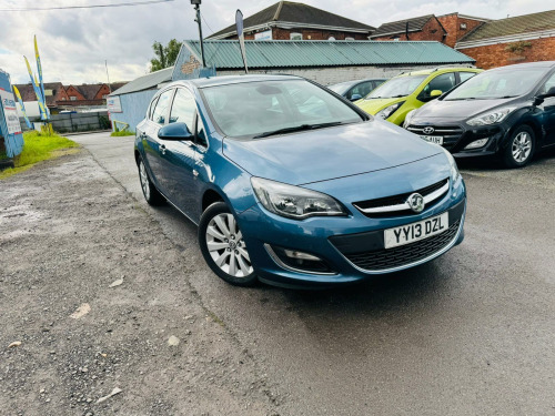 Vauxhall Astra  2.0 CDTi Elite Auto Euro 5 5dr