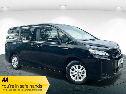 Toyota Voxy  Noah Hybrid 1.8 ZWR80 Auto