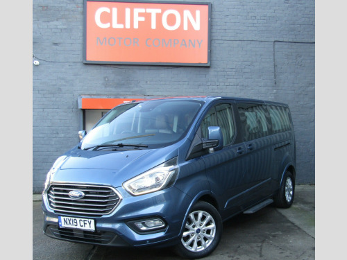 Ford Tourneo Custom  TITANIUM