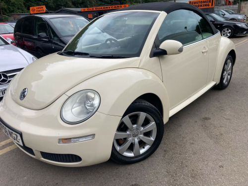 Volkswagen Beetle  CABRIOLET 8V 2-Door