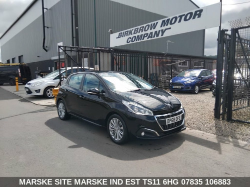 Peugeot 208  1.2 S/S SIGNATURE 5d 82 BHP