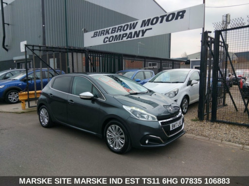 Peugeot 208  1.2 PureTech Allure Hatchback 5dr Petrol Manual Eu