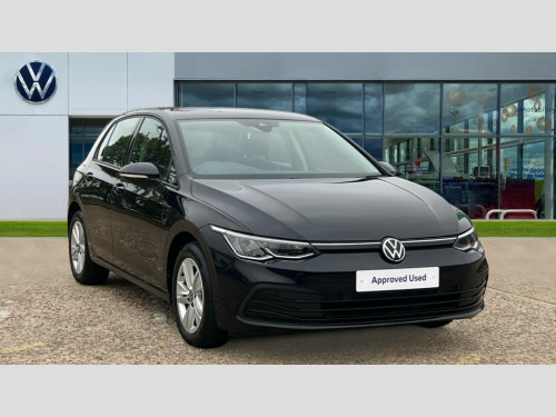 Volkswagen Golf  Golf 8 Life 2.0 TDI 115PS 7-speed DSG 5 Door