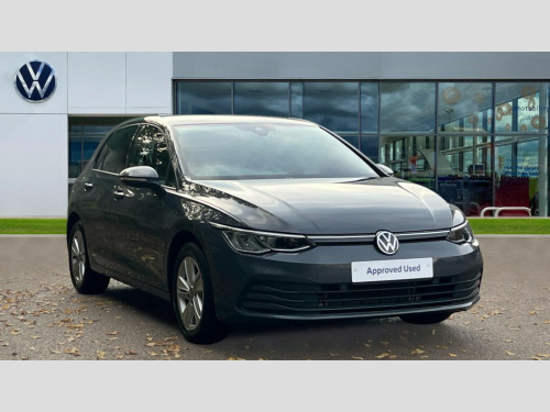 Volkswagen Golf  Golf 8 Life 1.5 eTSI 150PS 7-speed DSG 5 Door