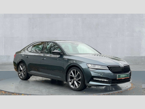 Skoda Superb  Skoda Superb Hatchback 1.5 TSI Sport Line Plus 5dr DSG